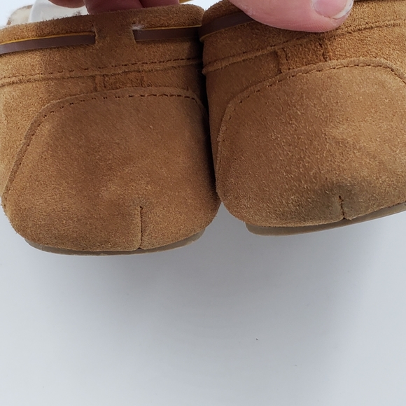 Minnetonka Women's Britt Trapper Slipper - Picture 10 of 15